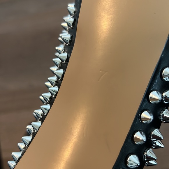 New Studded Stiletto Platform Black Pumps show stoppers - Picture 11 of 11